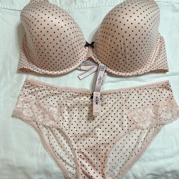 Matching Set - Picture 1 of 3